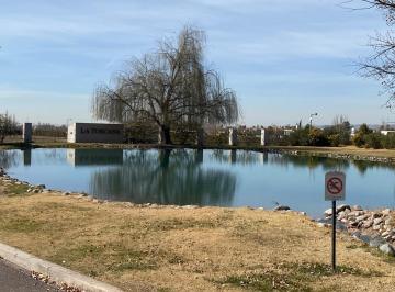 Terreno , Vistalba · Blosch Bienes Raíces Vende Lote en La Toscana