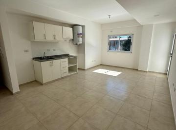 Departamento · 57m² · 2 Ambientes · Df863 - Departamento en Venta - 1 Dormitorio - Av, Rademacher y Trincheras