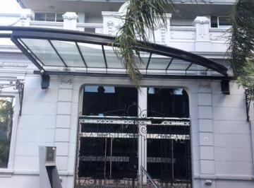 Departamento de 4 ambientes, Quilmes · Departamento de 4 Ambientes con Cochera en Quilmes Centro
