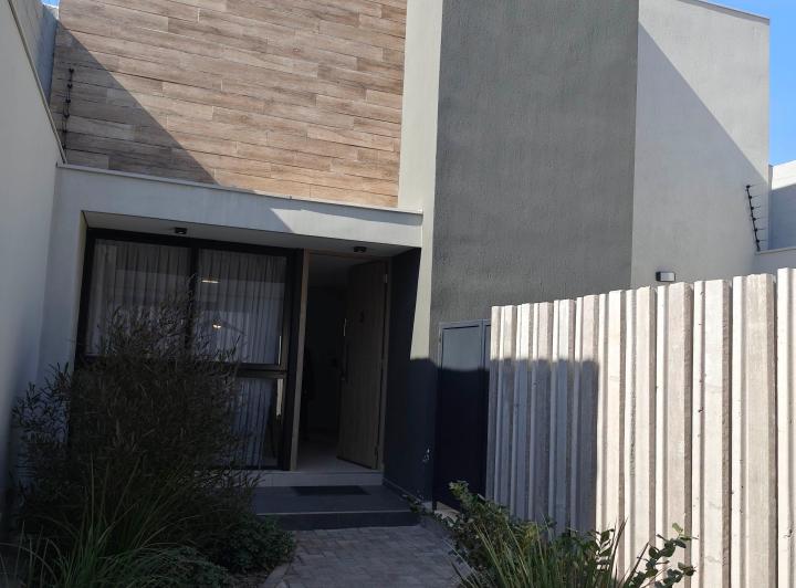Departamento · 100m² · 5 Ambientes · 1 Cochera