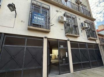 Departamento · 38m² · 2 Dormitorios · 2 Cocheras · Venta Departamento 3 Ambientes con Cochera Doble en Banfield