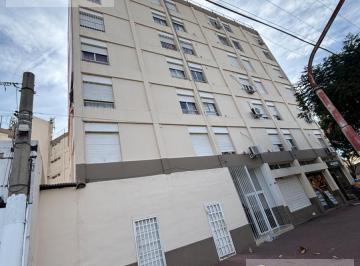 Departamento · 60m² · 4 Ambientes · Amplio Departamento 2 Dorm. en Venta