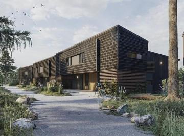 Casa · 165m² · 4 Ambientes · 1 Cochera · Venta Triplex Tipo PH 3 Dorm. 2 Baños y Toilette, en Arelauquen Lodge Golf & Polo