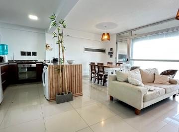 Departamento de 3 ambientes, Monte Hermoso · Hermoso Semipiso Frente Al Mar en Monte Hermoso