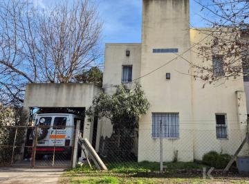 Casa · 79m² · 3 Ambientes · 2 Cocheras · Casa en Venta Pilar 3 Ambientes Sin Expensas