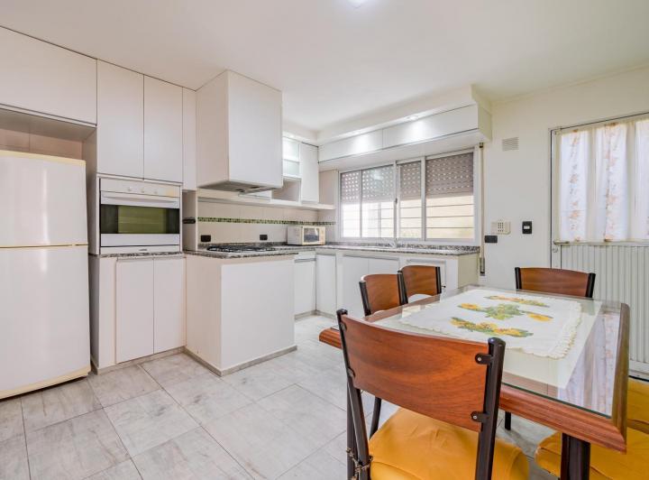 Casa · 90m² · 5 Ambientes