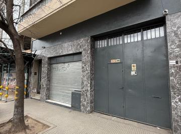 Depósito · 450m² · Depósito en Venta en Flores - 450 m²