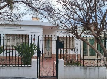 Casa · 116m² · 3 Ambientes · Casa 2 Dorm. en Venta en Ampliación Pueyrredón