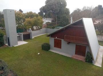 Casa de 4 ambientes, Villa Allende · Apta Credito - Casa a La Venta en Villa Allende a Una Cuadra del Golf