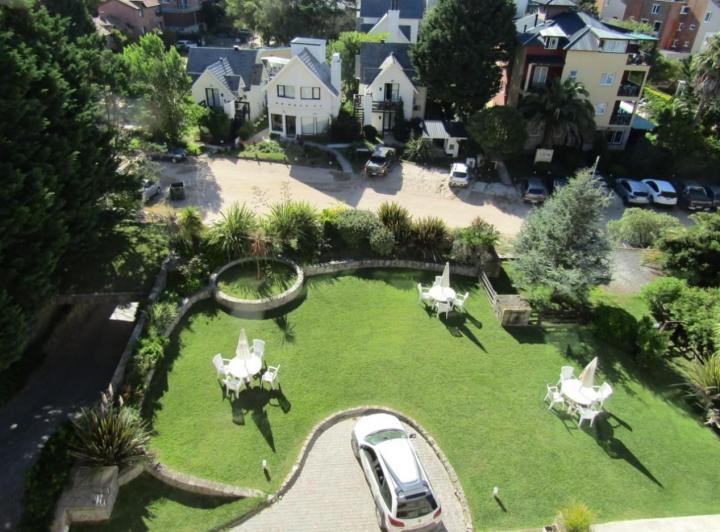 Departamento · 200m² · 6 Ambientes · 1 Cochera