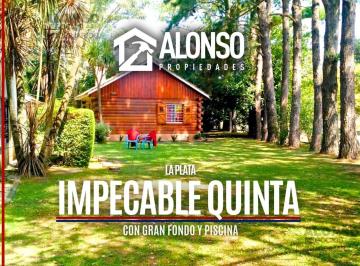 Casa · 1500m² · 3 Ambientes · 1 Cochera · Impecable Quinta con Pileta y Fondo Libre en La Plata