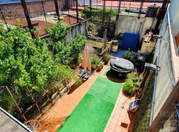 Casa · 195m² · 5 Ambientes · Casa - Almagro