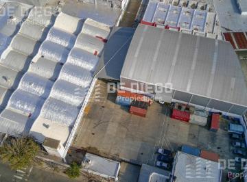 Bodega-Galpón · 2411m² · Alquiler Deposito 2411 m² con Oficinas y Playa de Maniobra Munro Vicente Lopez