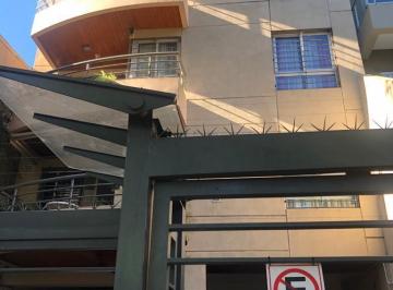Departamento de 3 ambientes, Quilmes · Departamento 3 Ambientes con Cochera Cubierta en Venta en Quilmes Centro