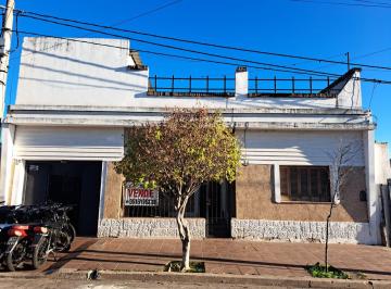 Casa de 5 ambientes, Córdoba · Venta Casa en Barrio Providencia de 2 Dorm. Mas Dpto en Planta Alta