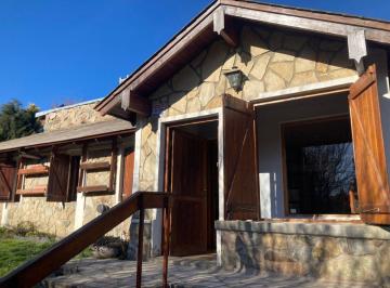 Casa de 5 ambientes, San Martín de los Andes · Venta de Casa. con Monoambiente - Barrio Chapelco - San Martin de Los Andes