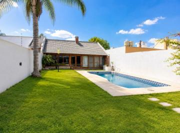 KNK-KNK-4982_2 · Oportunidad Casa Chalet 8 Ambientes 460 m² Escucha Ofertas