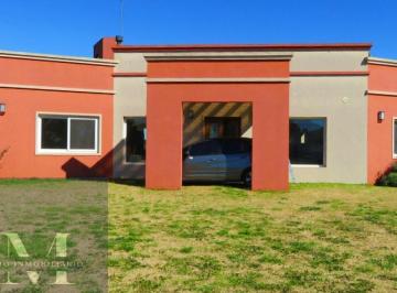 Casa · 170m² · 5 Ambientes · 1 Cochera · Venta Casa 5 Amb Club de Campo Las Hojas, Marcos Paz