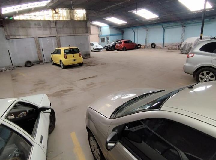 Depósito · 383m² · 1 Ambiente · 20 Cocheras