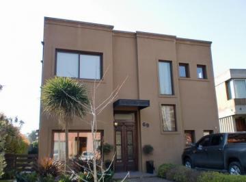Casa de 4 ambientes, Quilmes · Venta. Casa. 4 Ambientes. Barrio Cerrado Dorrego