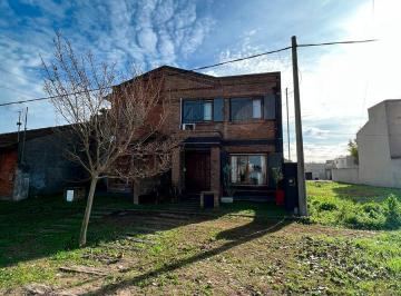 Casa · 120m² · 5 Ambientes · Casa en Venta - 3 Dorm. 2 Baños - 180 m² - Chascomus