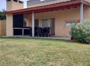 Casa · 165m² · 4 Ambientes · 1 Cochera · Casa en Manzanares Chico