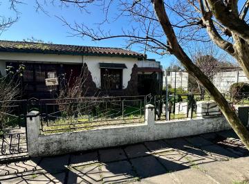 Casa de 4 ambientes, Ranchos · Casa de 74 m² Calle 50 E/ 105 y 107, General Belgrano, Buenos Aires.