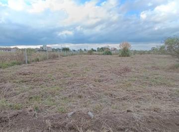 Terreno , Villa del Prado · Lote en Venta - 880 m²