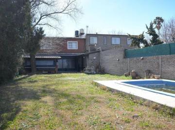 Casa · 125m² · 3 Ambientes · Vende - 2 Dorm. con Pileta - Arbilla I - Alvear