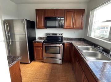 Departamento · 90m² · 3 Ambientes · Departamento 2 Dormiotrios 2 Baño en Lauderhill Miami! Excelente Renta Anual!