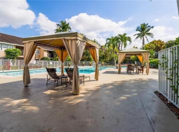 Departamento · 58m² · 2 Ambientes · 1 Cochera · Imperdible Departamento de 2 Ambientes en Miami - Dade