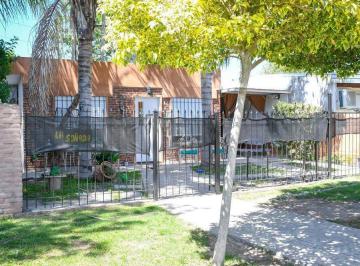 Casa · 100m² · 4 Ambientes · 2 Cocheras · Vende Casa Quinta 2 Dorm. con Pileta - Arbilla