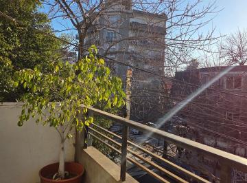 Departamento · 55m² · 3 Ambientes · 3 Ambientes por Escalera, Corredor Donado - Holmberg