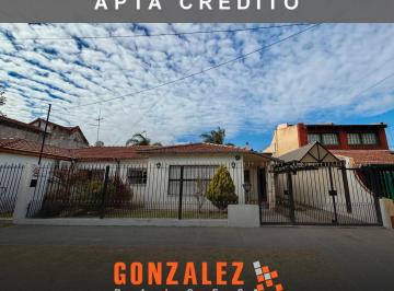 Casa · 120m² · 4 Ambientes · 2 Cocheras · Casa en Venta en Ciudad Evita - 5 Amb