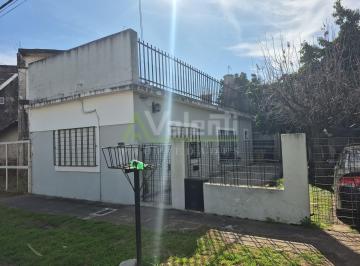 Casa de 4 ambientes, Hurlingham · Casa en Venta 4 Ambientes, Barrio Luna, Hurlingham
