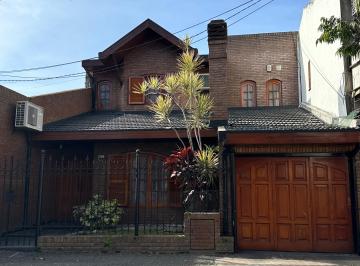Casa de 4 ambientes, La Matanza · Chalet 4 Amb. Alvear Al 2000 - Ramos Mejia