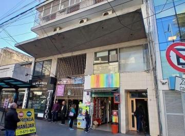 Departamento · 40m² · Depto de 2 Ambientes Sobre Alberdi a m de Larrazabal