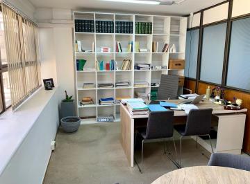 Oficina comercial · 72m² · 4 Ambientes · Oficina en Centro
