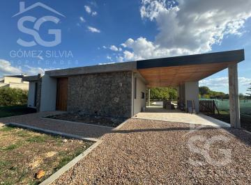 Casa · 250m² · 4 Ambientes · 3 Cocheras · Casa en Venta 4 Ambientes Club de Campo Haras San Pablo - General Rodriguez