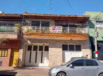 Departamento · 146m² · 4 Ambientes · 1 Cochera · Piso Unico 4 Amb con Garage 1 Er Piso por Escalera Al Frente