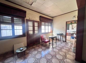 PH · 66m² · 3 Ambientes · PH en La Mejor Zona de Banfield Oeste Ideal Inversor