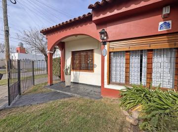 ATT-ATT-4237_2 · Casa 4 Ambientes. | Pueyrredon 1547