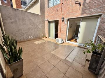 Oficina comercial · 47m² · 4 Ambientes · 1 Cochera · Oficina en Zona Tribunales, en El Barrio de Lourdes. Moderna con 3 Privados y Sala de Espera. Patio.