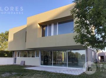 Casa · 192m² · 5 Ambientes · 3 Cocheras · Casa en Venta, - Lagoon Pilar