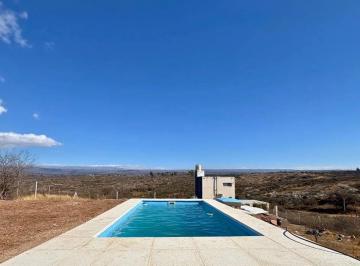 Casa de 1 ambiente, Estancia Vieja · Venta Casa Apto Credito 2 Dorm. C/pileta en Estancia Vieja