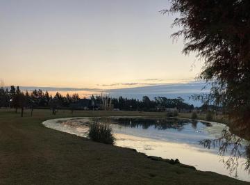 Terreno · 1171m² · Lote en Venta en Las Calandrias | Vista a Laguna, Campo y Excelente Ubicación