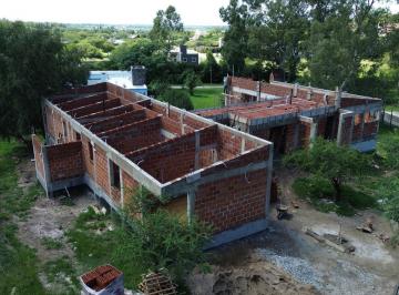 Casa · 320ha · 6 Ambientes · 2 Cocheras · Venta Casa de Categoría de 3 Dorm. en Country El Anglo, Alta Gracia