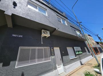 Departamento · 74m² · 3 Ambientes · Venta en Olivos 3amb 90 m en Planta Baja con Patio Totalmente Reciclado a Nuevo
