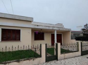 Foto · Salon 80 m² con Oficina y Baño, Mas Casa de Tres Dorm Los Platanos