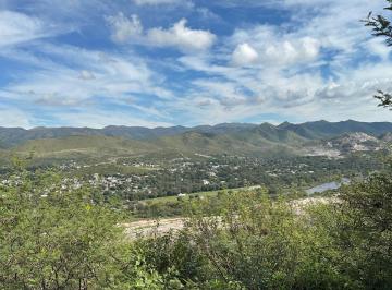 Terreno · 1357m² · Venta de Lote en Vistas de La Deseada - 1350 m